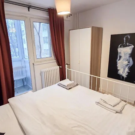Victory Place Spacious Apartment! Apartment